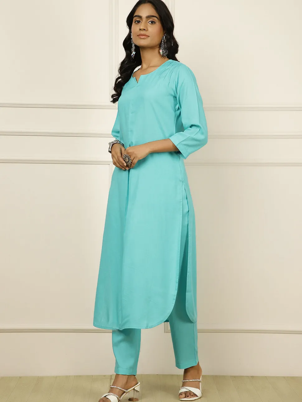 Jaipur Kurti Pleated Straight Kurta With Pants