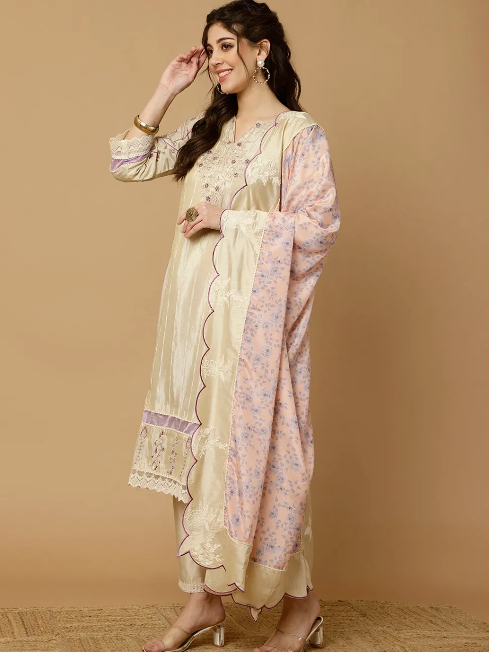 beige__lavender_zarodosi_jacquard_silk_kurta_with_pants_and_dupatta_4.webp Jaipur Kurti Beige & Lavender Zarodosi Jacquard Silk Kurta With Pants And Dupatta