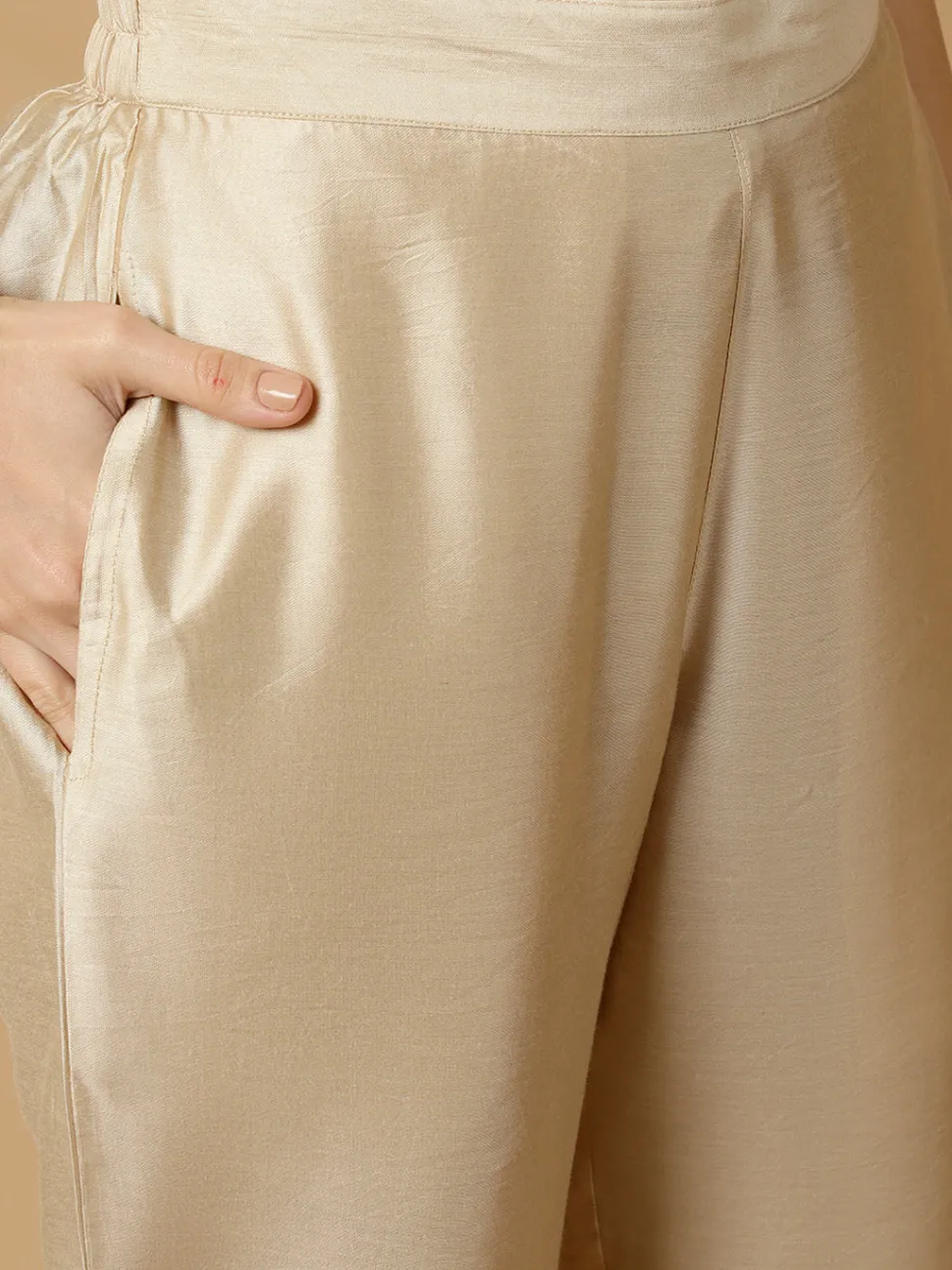 beige__lavender_zarodosi_jacquard_silk_kurta_with_pants_and_dupatta_7.webp Jaipur Kurti Beige & Lavender Zarodosi Jacquard Silk Kurta With Pants And Dupatta