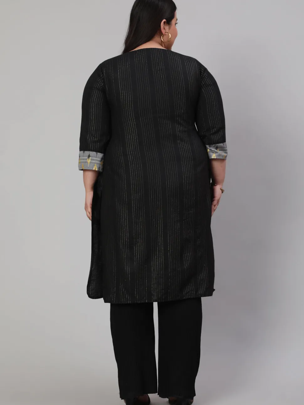 black_plus_size_selfweaved_straight_kurta_3.webp Jaipur Kurti Plus Size Self-Weaved Straight Kurta