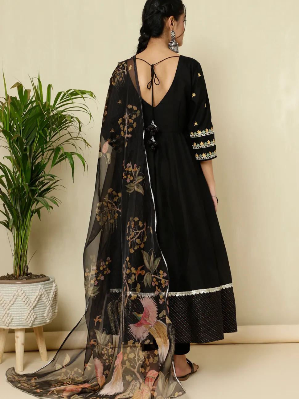 black_zari_work_anarkali_kurta_with_printed_dupatta_2.webp Jaipur Kurti Zari Work Anarkali Kurta With Printed Dupatta