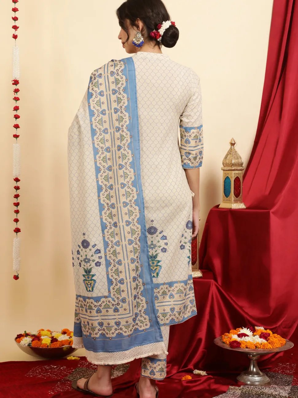 Jaipur Kurti Ethnic Motif Printed Cotton Straight Kurta With Pants And Dupatta