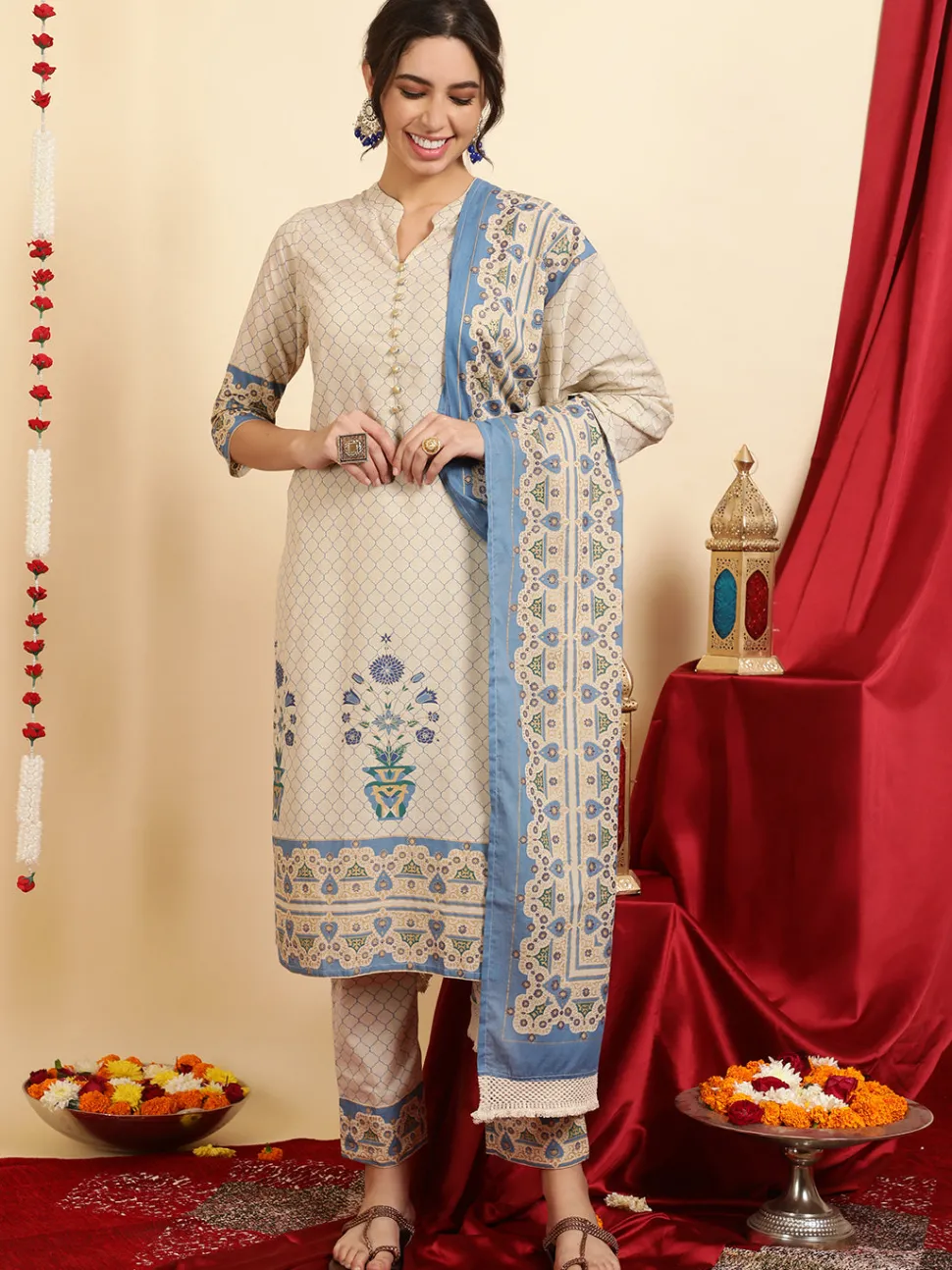 Jaipur Kurti Ethnic Motif Printed Cotton Straight Kurta With Pants And Dupatta