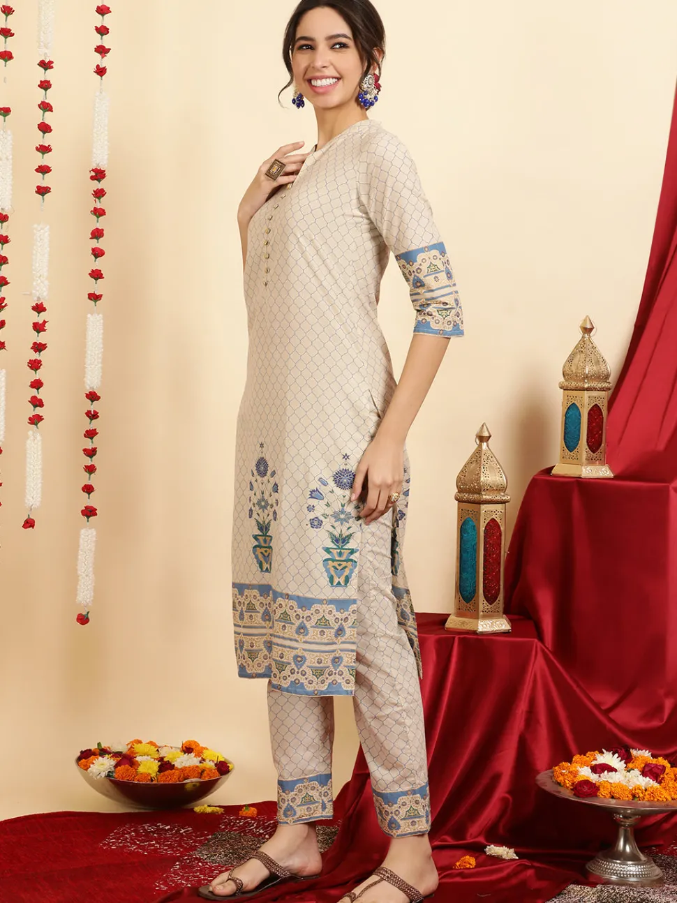 Jaipur Kurti Ethnic Motif Printed Cotton Straight Kurta With Pants And Dupatta