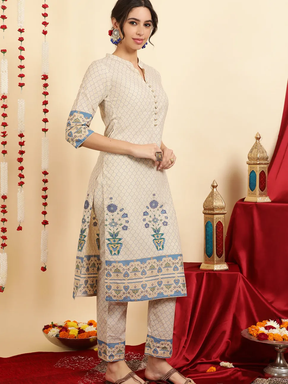 Jaipur Kurti Ethnic Motif Printed Cotton Straight Kurta With Pants And Dupatta