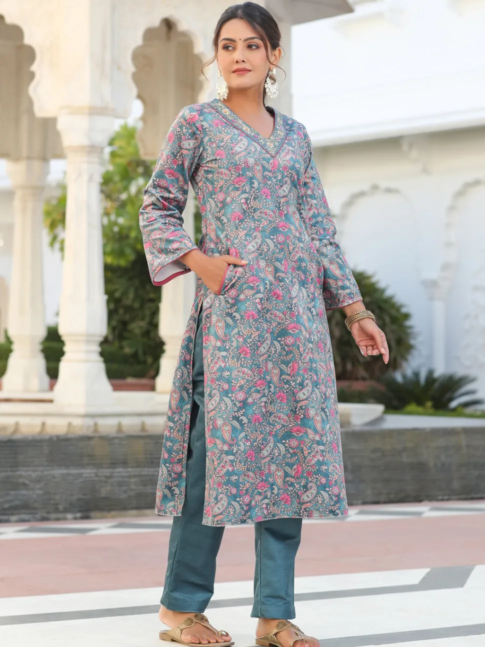 Jaipur Kurti Bottle Green Velvet Printed Embroidered Kurta Pair With Solid Velvet Pant