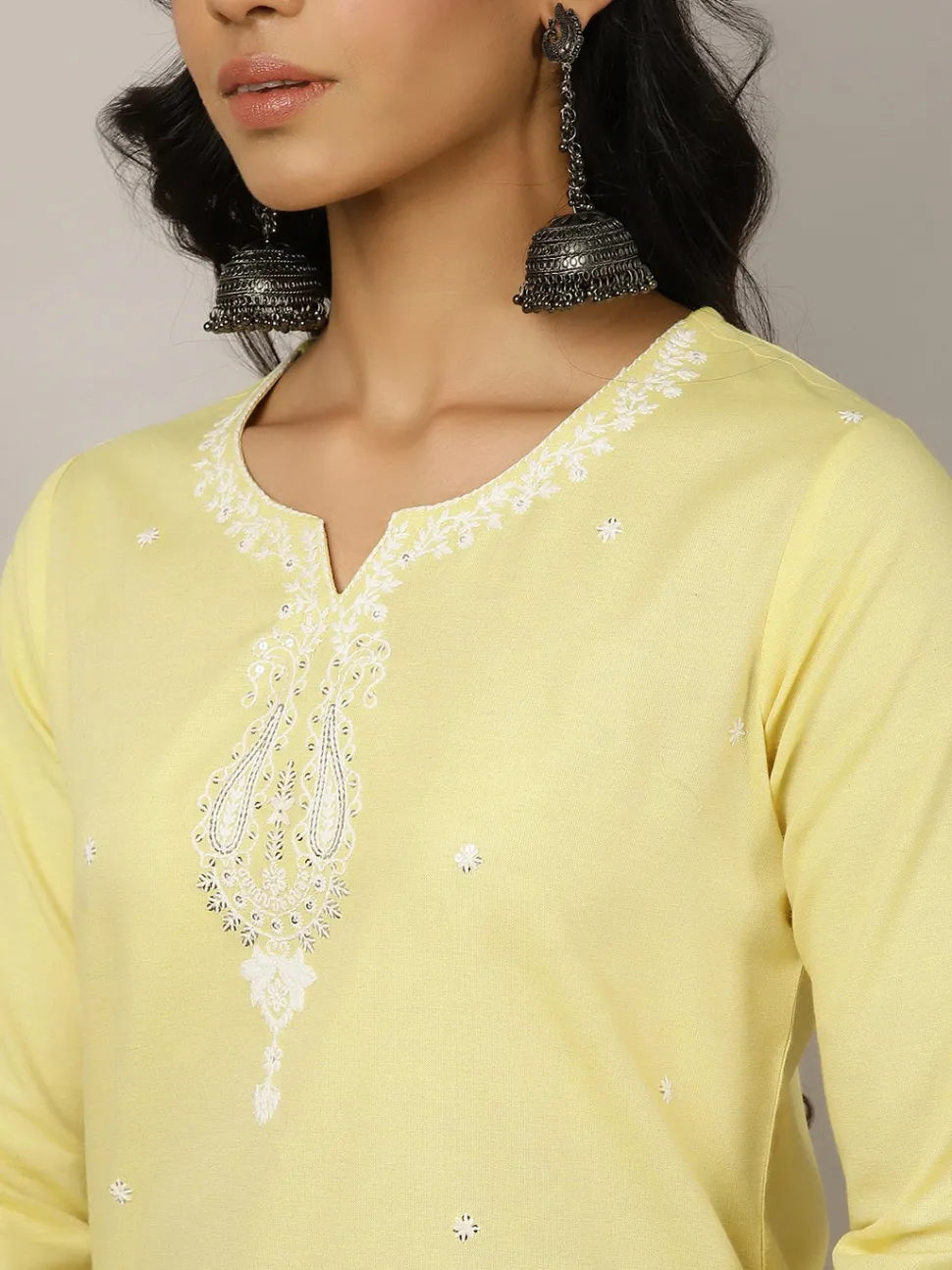 cotton_thread_and_sequin_embroidered_suit_set_3.webp Jaipur Kurti Cotton Thread And Sequin Embroidered Suit Set