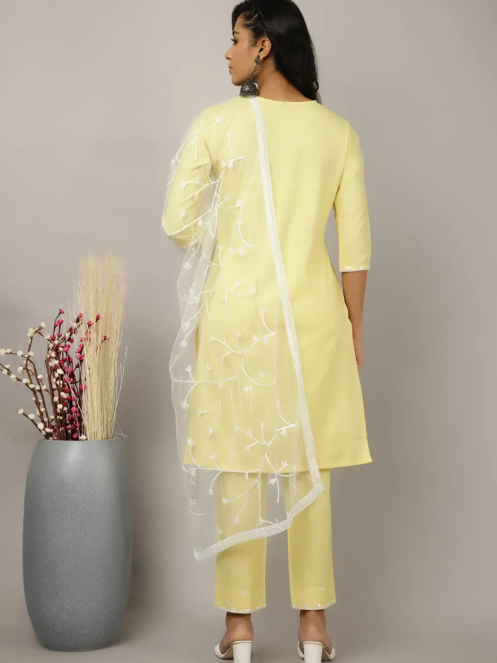 cotton_thread_and_sequin_embroidered_suit_set_4.webp Jaipur Kurti Cotton Thread And Sequin Embroidered Suit Set