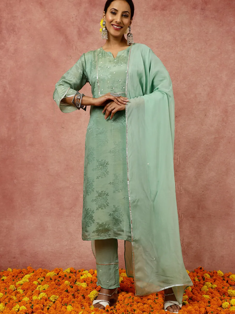 Jaipur Kurti Embellished Pure Jacquard Silk Straight Kurta With Pants And Organza Dupatta