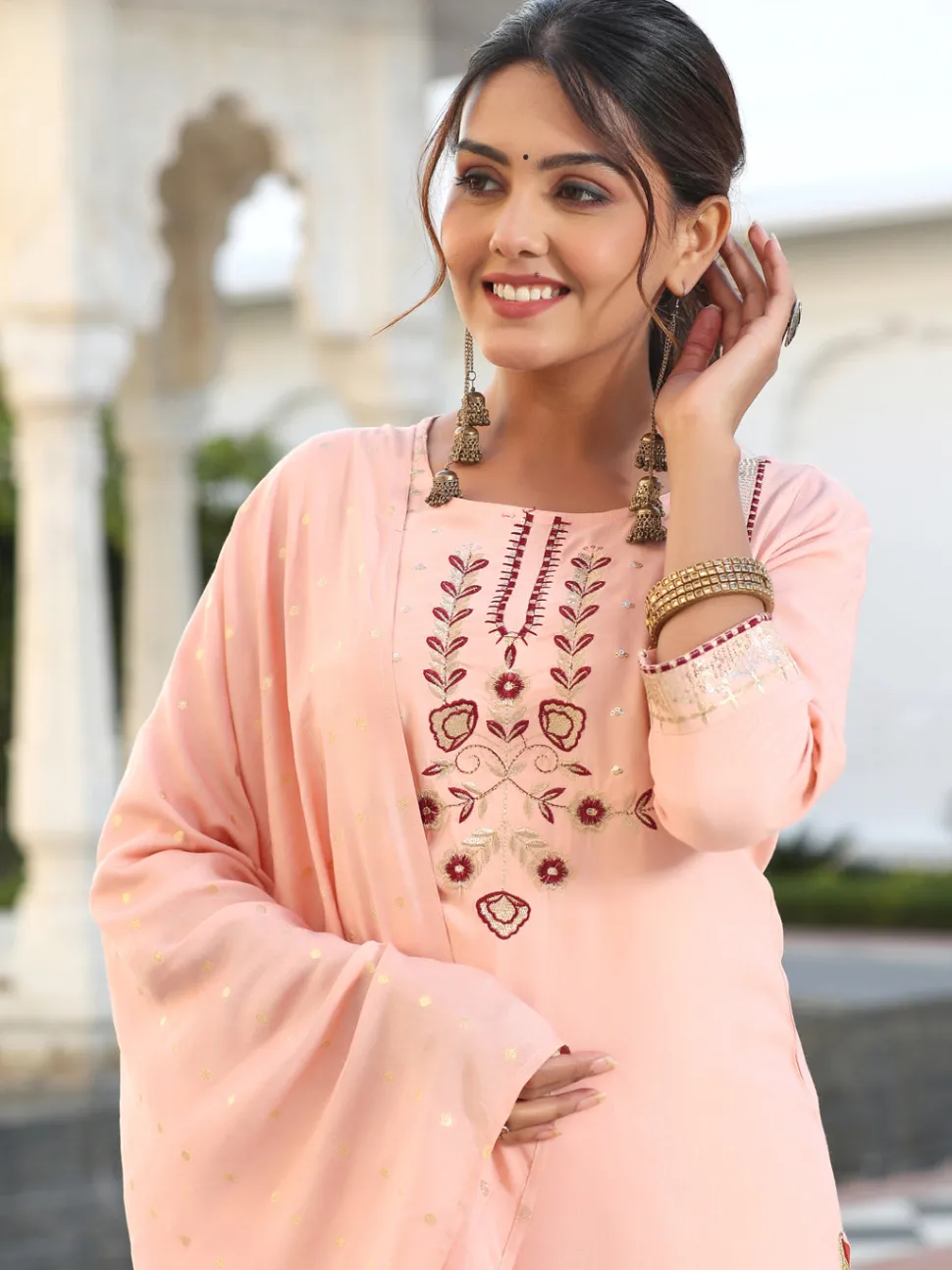 Jaipur Kurti Embroidered Kurta With Pants And Chanderi Dupatta
