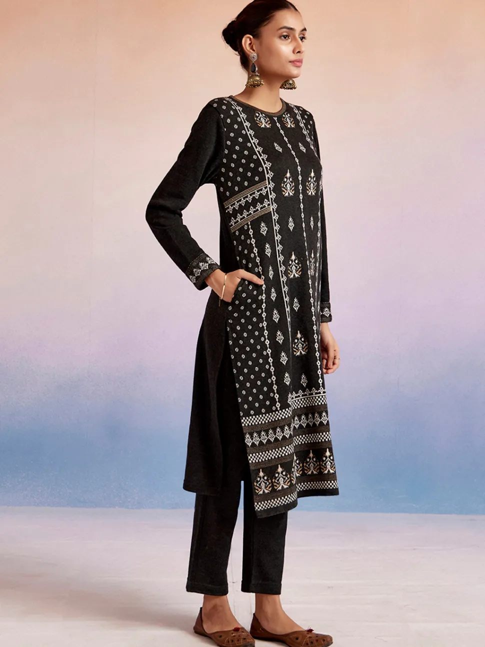ethnic_motif_printed_black_woolen_kurta_set_2.webp Jaipur Kurti Ethnic Motif Printed Black Woolen Kurta Set