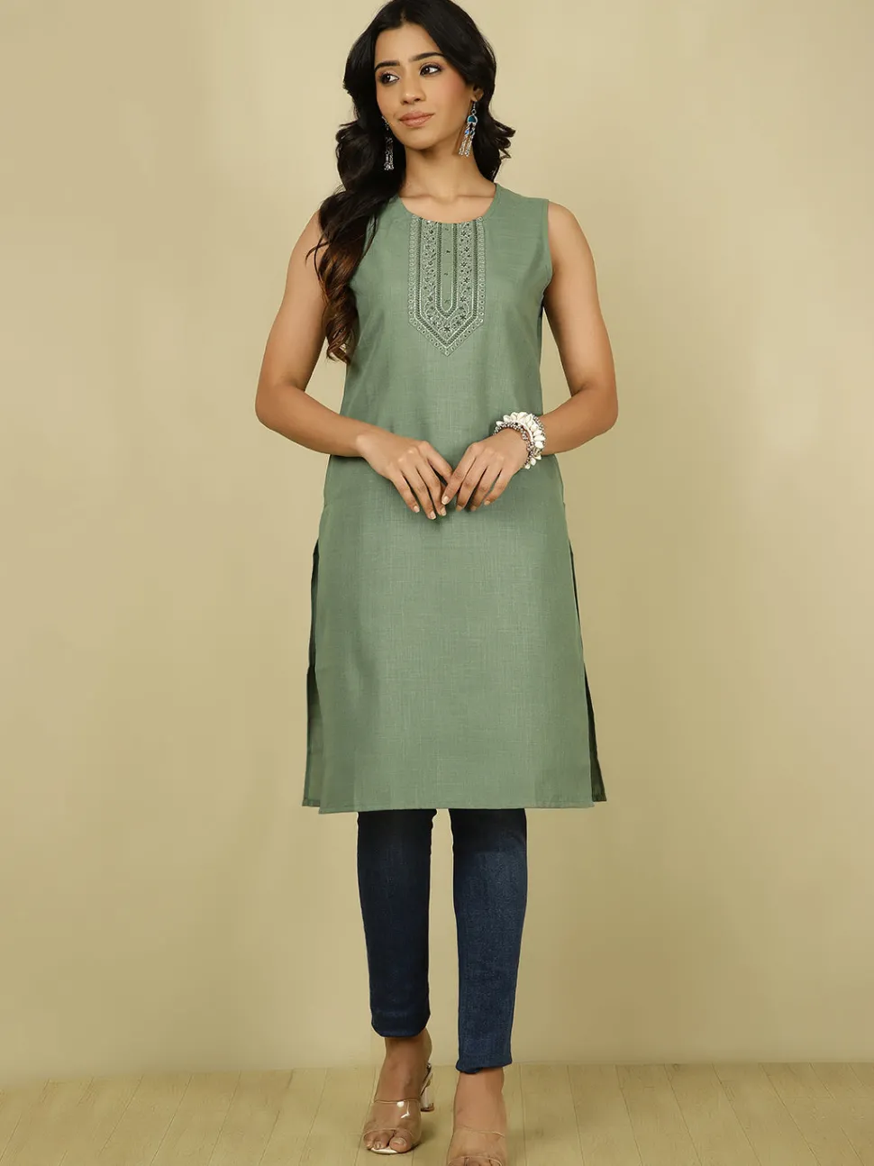 Jaipur Kurti Embroidered Sleeveless Kurta