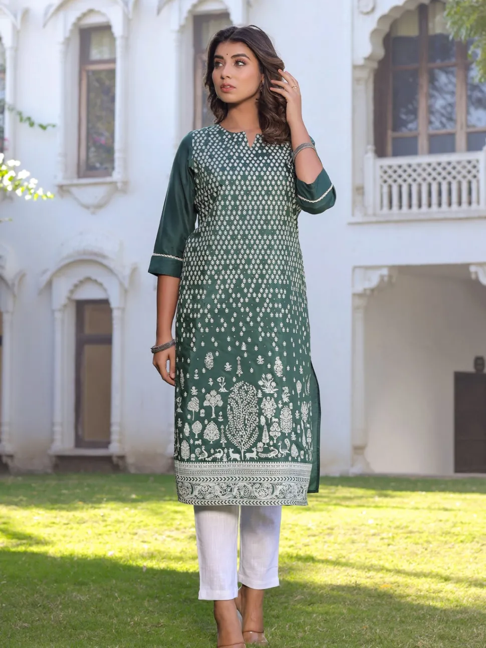 Jaipur Kurti Green Ethnic Motifs Straight Silk Blend Kurta With Pants