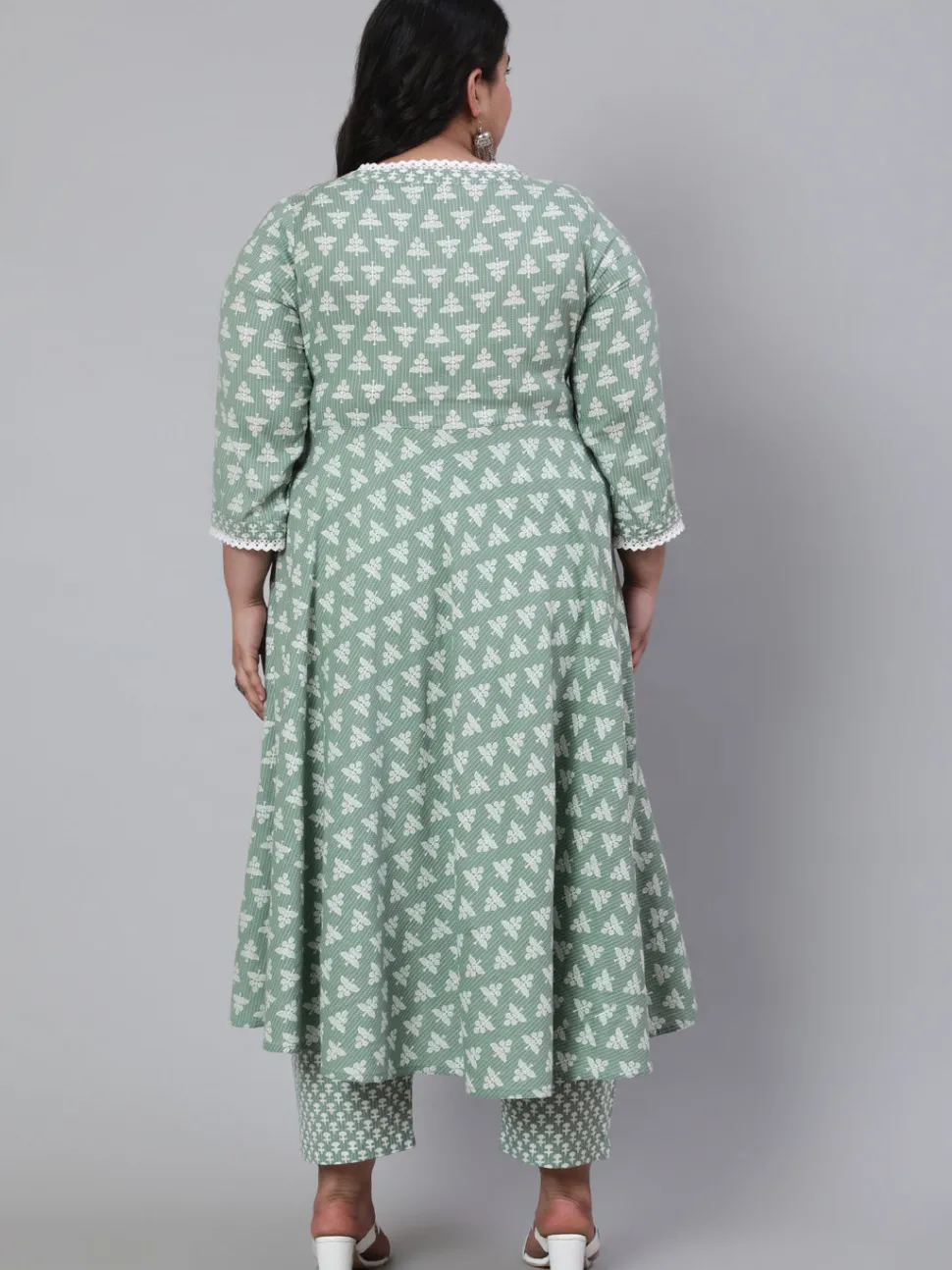 green_plus_size_woven_ethnic_print_embroidered_flared_laced_kurta_with_printed_palazzo_3.webp Jaipur Kurti Plus Size Woven Ethnic Print Embroidered Flared Laced Kurta With Printed Palazzo