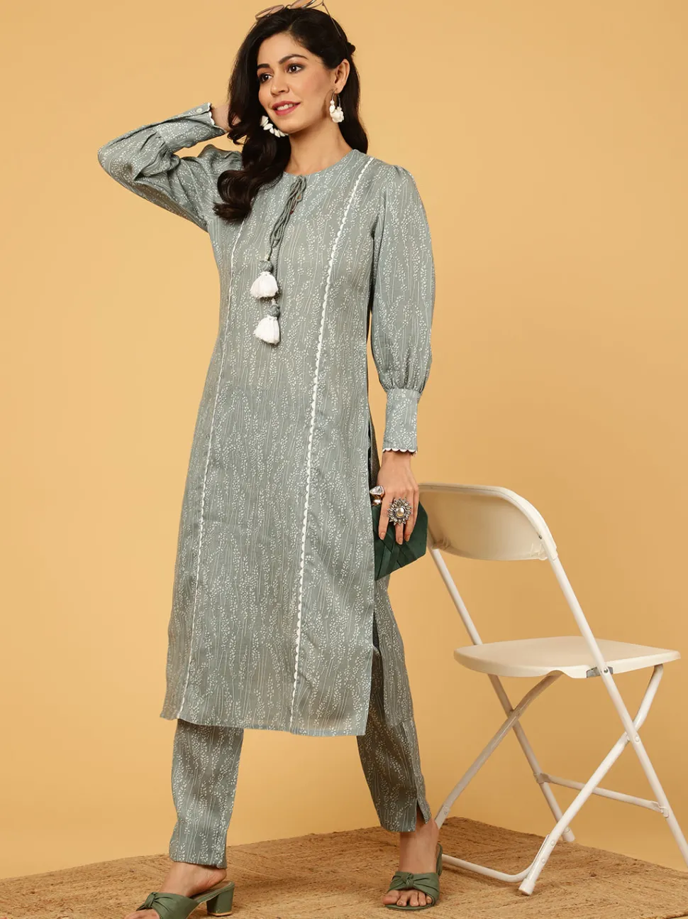 Jaipur Kurti Abstract Printed Straight Kurta With Pants