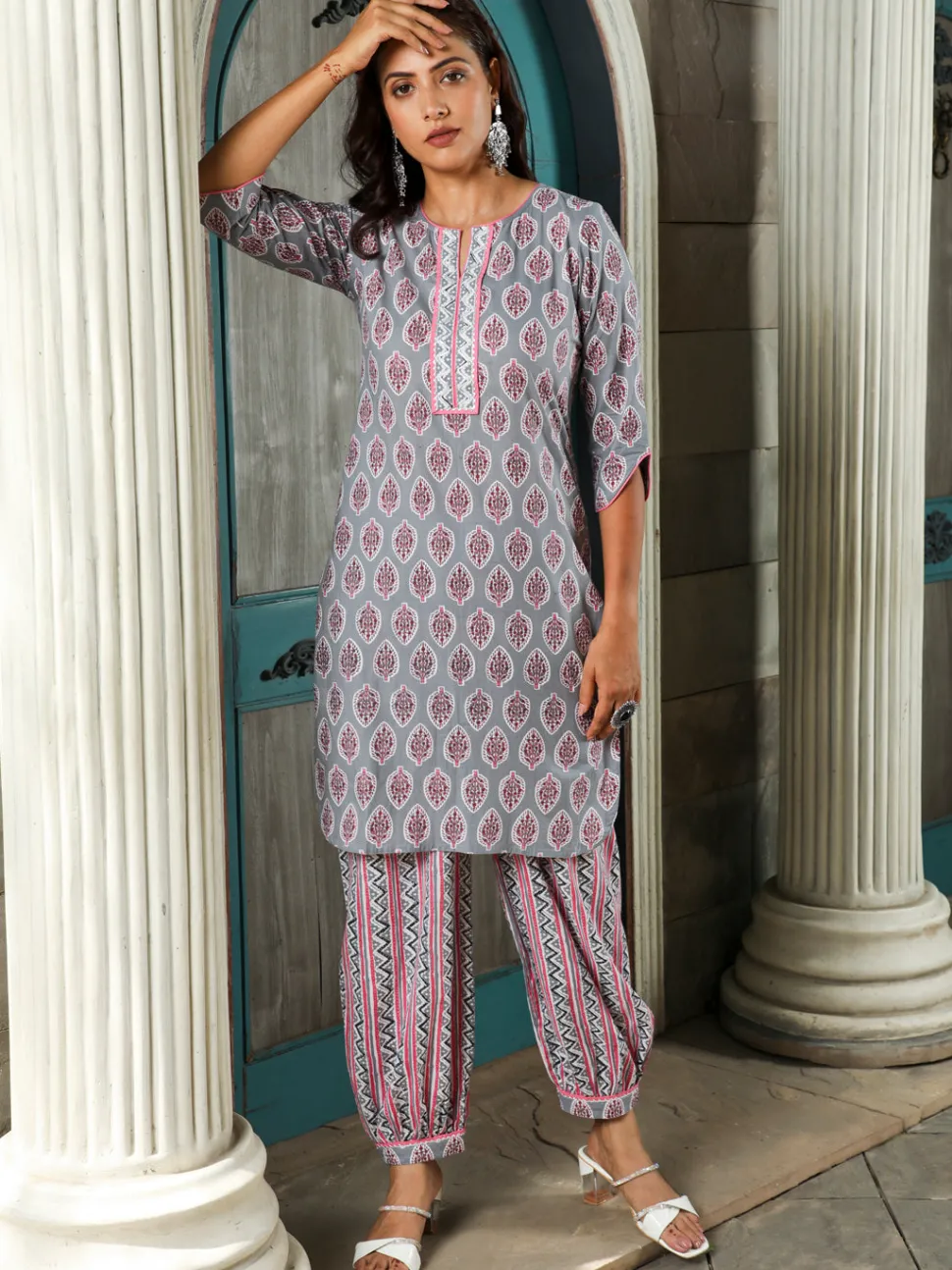 Jaipur Kurti Ethnic Motif Printed Straight Kurta With Zig-Zag Printed Afghani Salwar