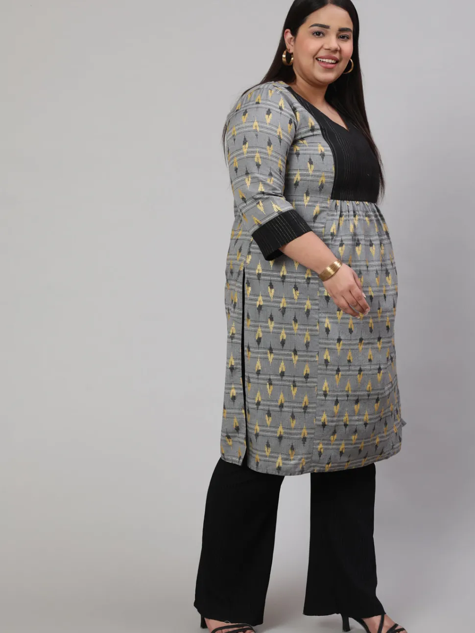 grey_plus_size_selfweaved_ikat_printed_straight_kurta_4.webp Jaipur Kurti Plus Size Self-Weaved Ikat Printed Straight Kurta