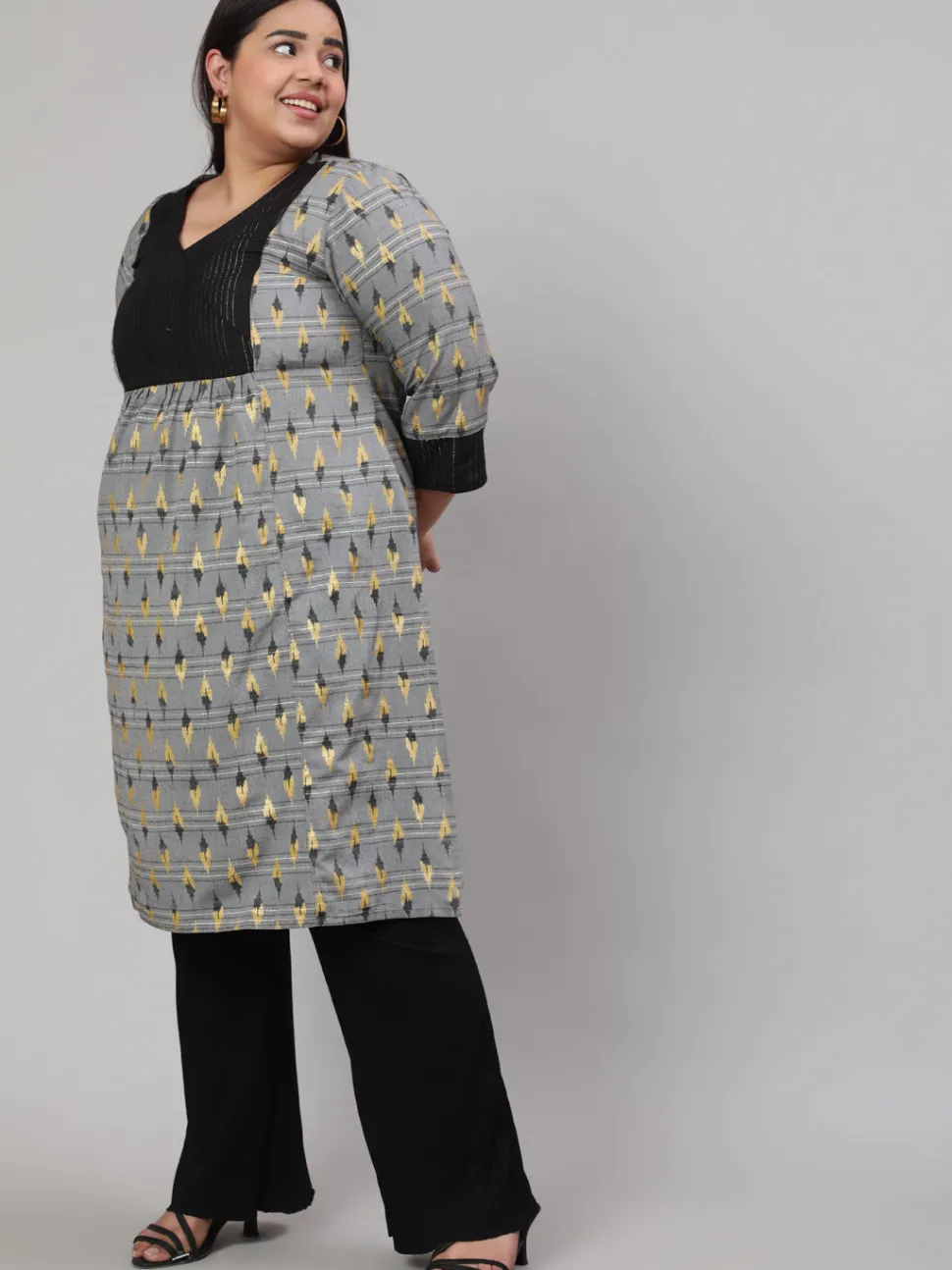 grey_plus_size_selfweaved_ikat_printed_straight_kurta_5.webp Jaipur Kurti Plus Size Self-Weaved Ikat Printed Straight Kurta