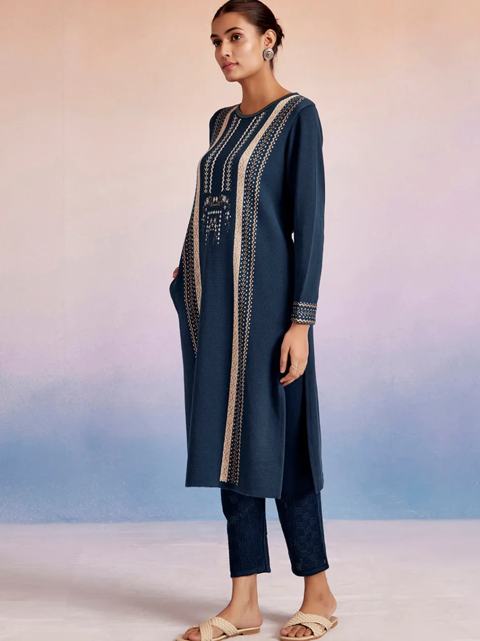 jacquard_straight_woolen_kurta_3.webp Jaipur Kurti Jacquard Straight Woolen Kurta