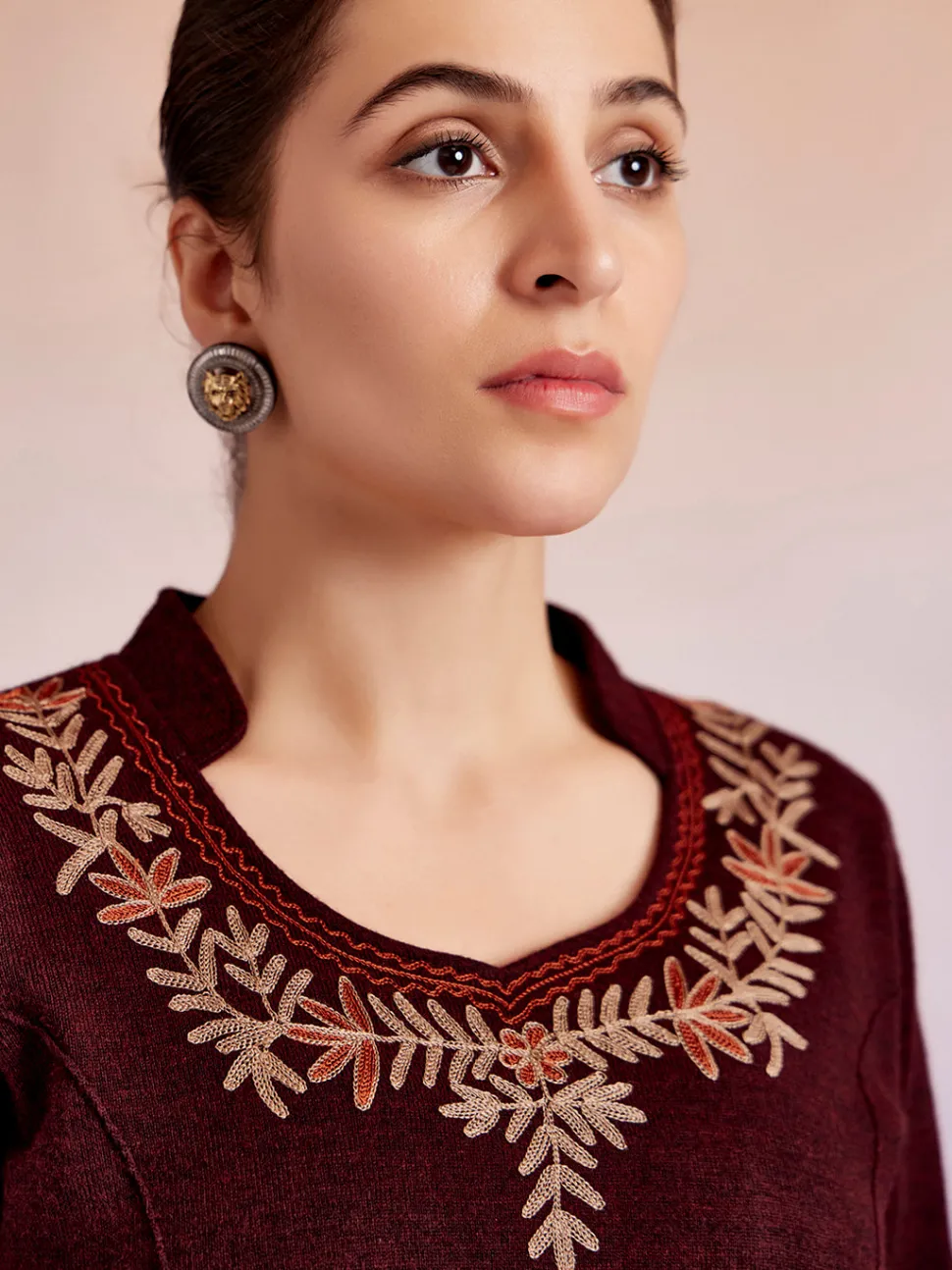 maroon_embroidered_woolen_straight_kurta_4.webp Jaipur Kurti Embroidered Woolen Straight Kurta