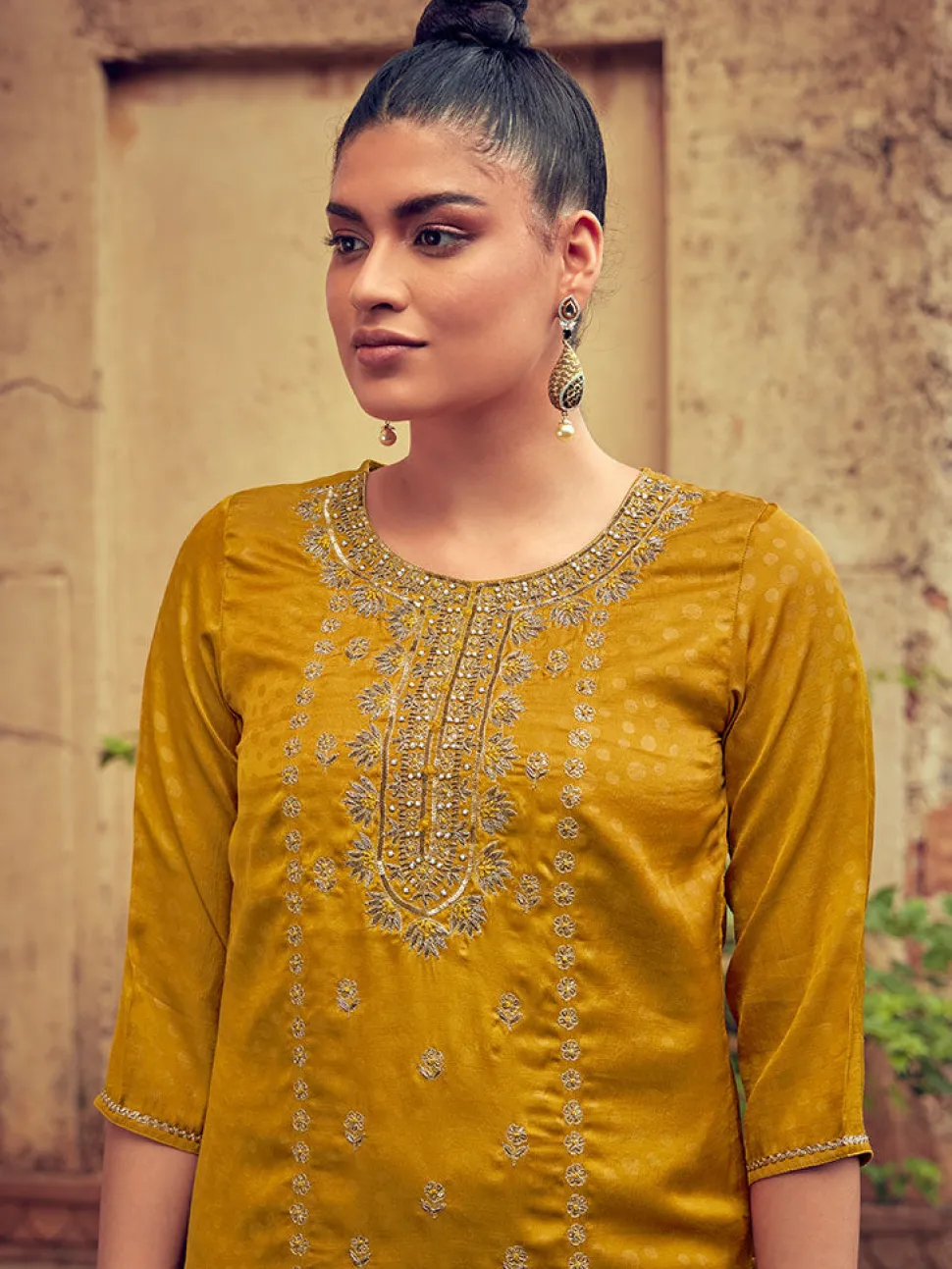 Jaipur Kurti Embellished Silk Kurta With Silk Blend Pants And Net Embellished Dupatta