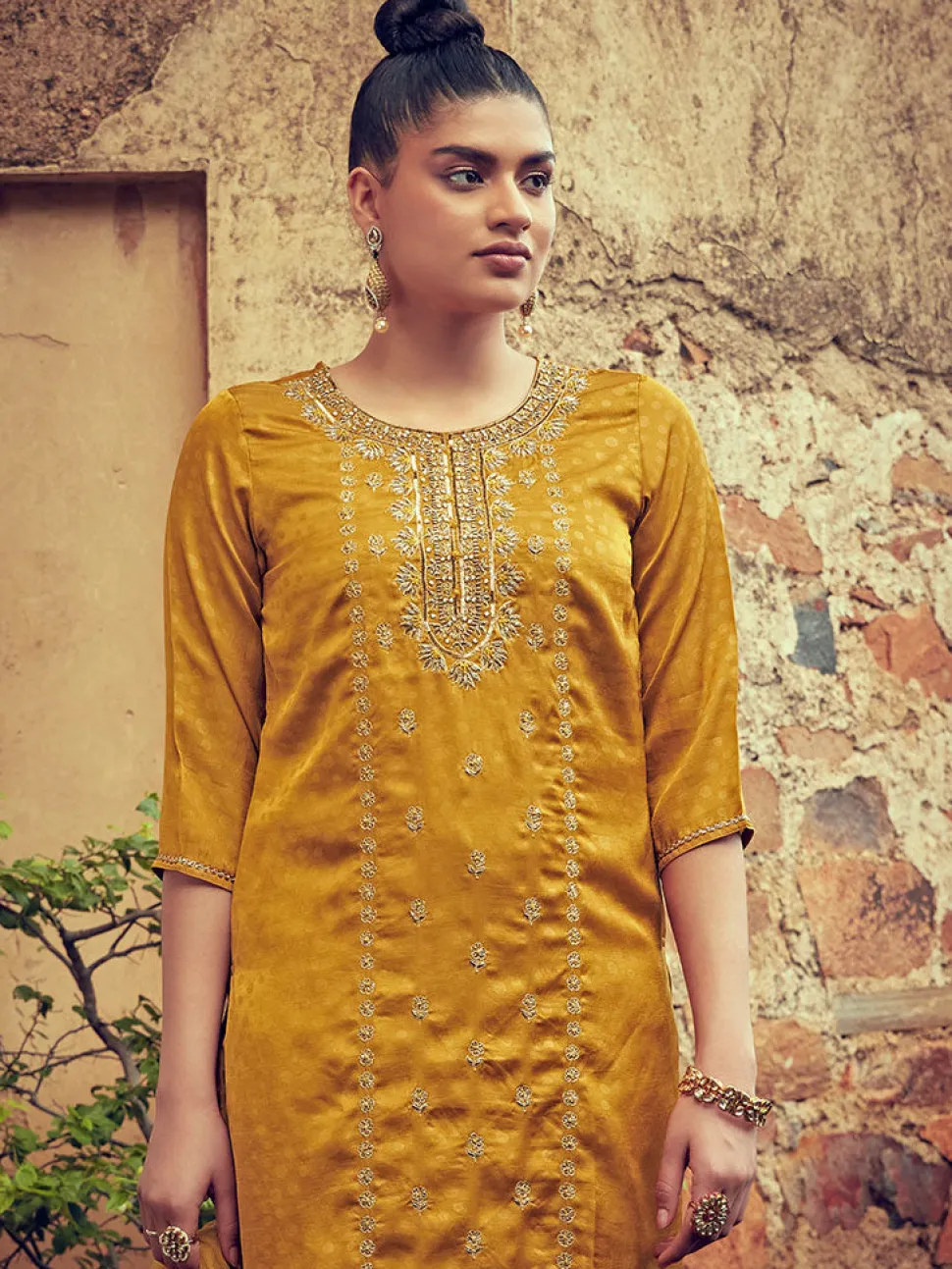 Jaipur Kurti Embellished Silk Kurta With Silk Blend Pants And Net Embellished Dupatta