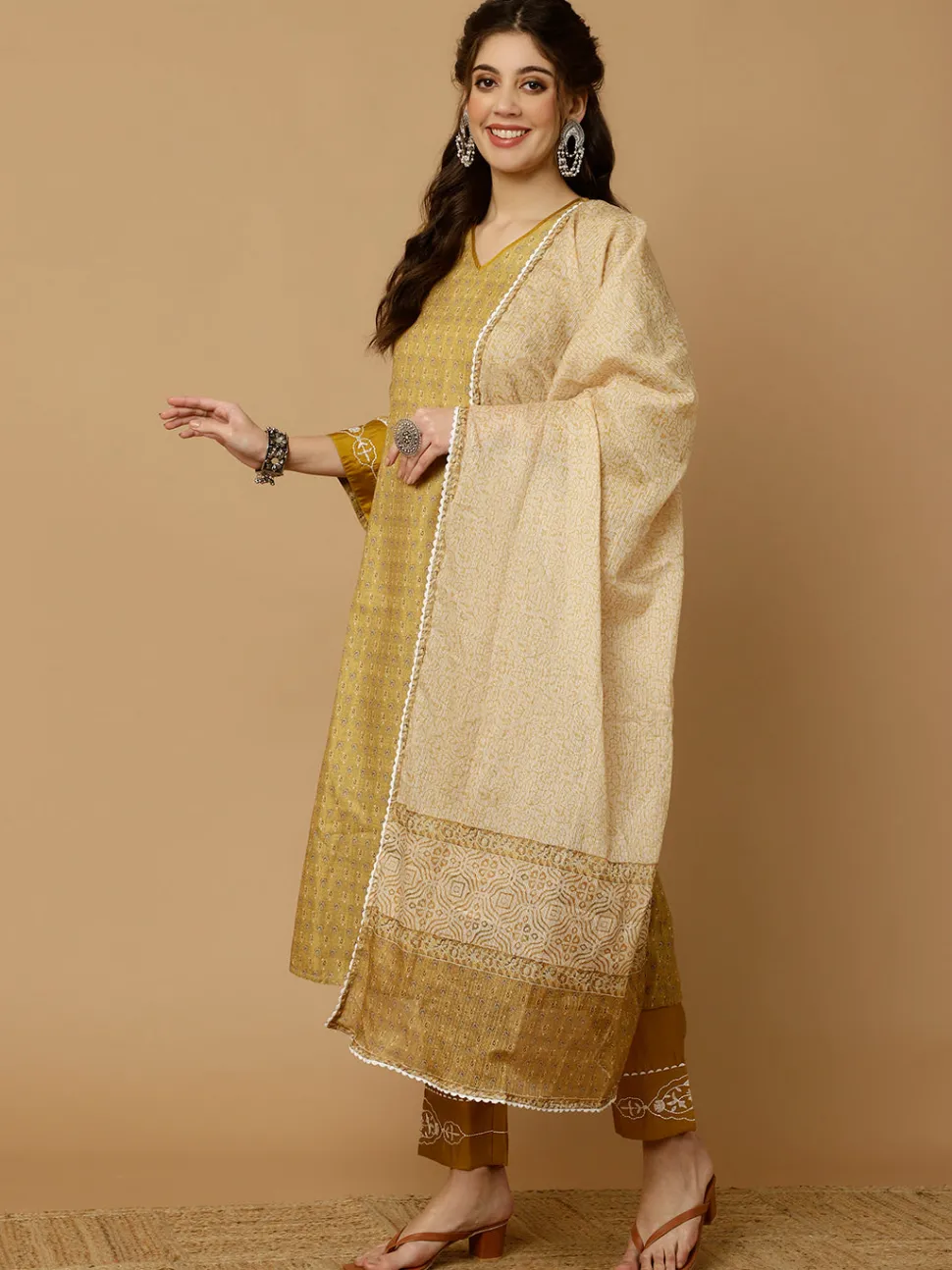 mustard_embroidered_pakistani_kurta_with_pants_and_dupatta_4.webp Jaipur Kurti EMBROIDERED PAKISTANI KURTA WITH PANTS AND DUPATTA