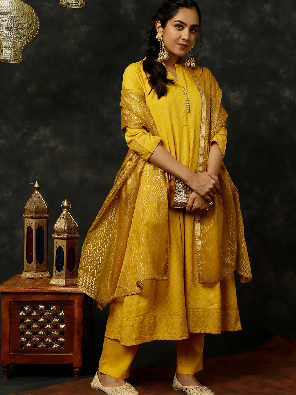 Jaipur Kurti Zigzag Printed Anarkali Kurta With Pants And Dupatta