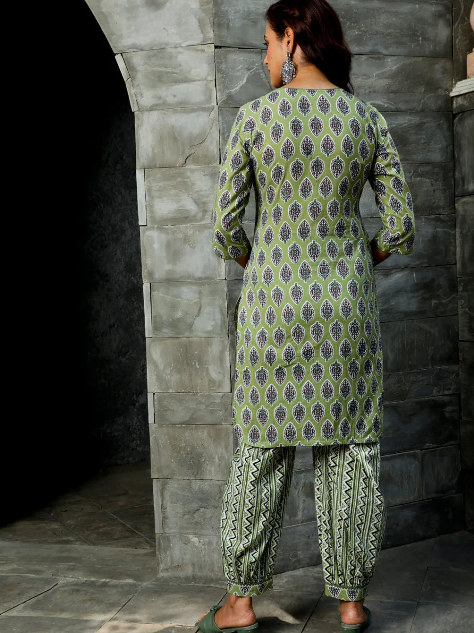 Jaipur Kurti Olive Ethnic Motif Printed Straight Kurta With Zig-zag Printed Afghani Salwar