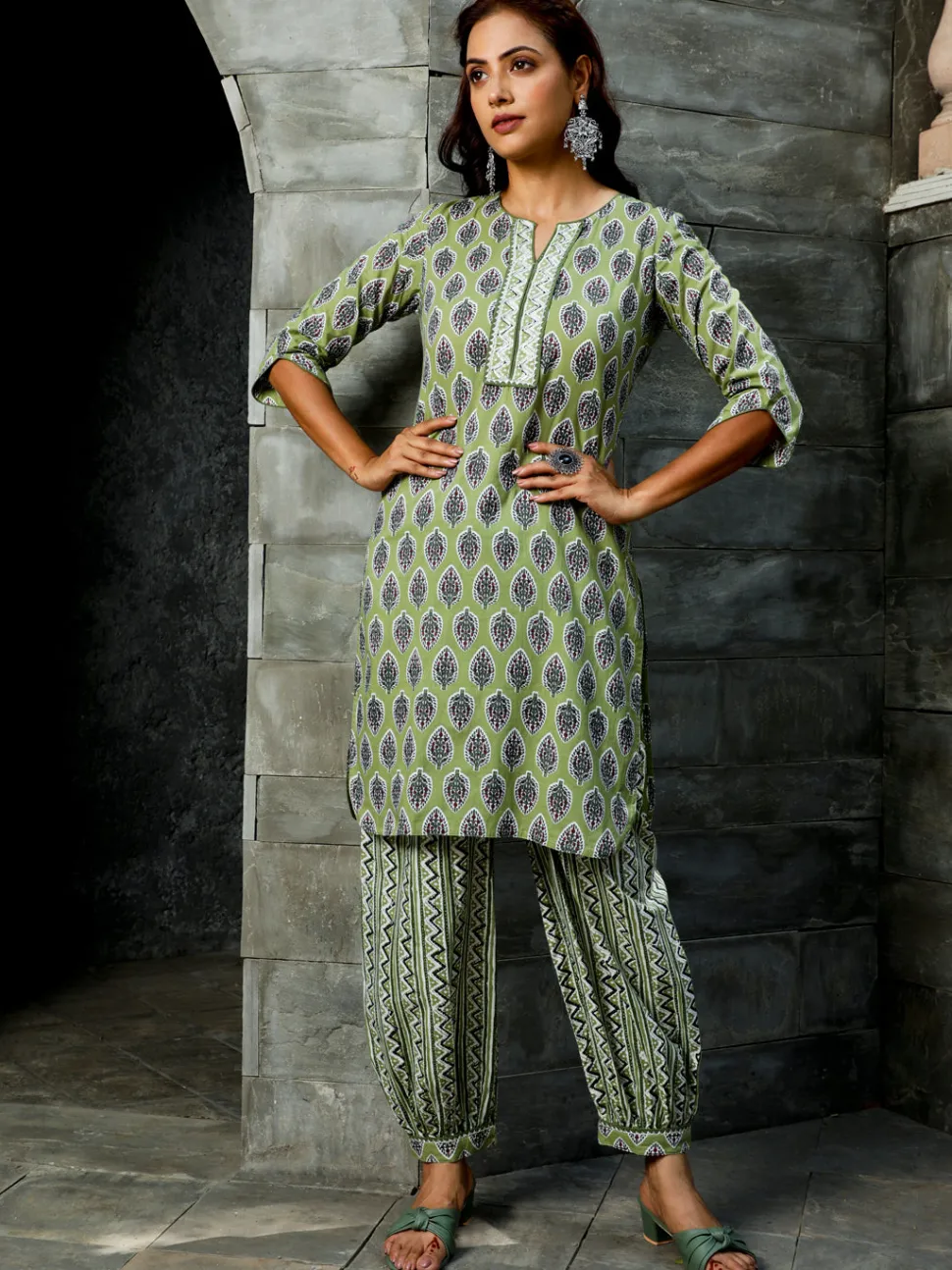 Jaipur Kurti Olive Ethnic Motif Printed Straight Kurta With Zig-zag Printed Afghani Salwar