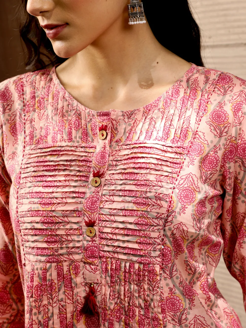 Jaipur Kurti Ethnic Floral Printed Pin Tuck A-Line Kurta