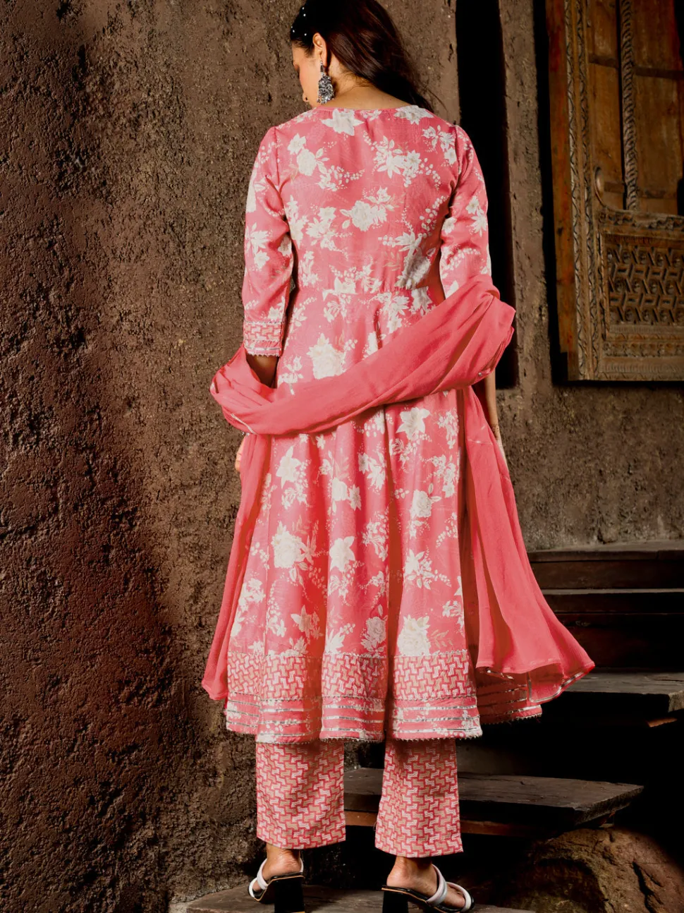 Jaipur Kurti Floral Print Flared Kurta With Pants And Dupatta
