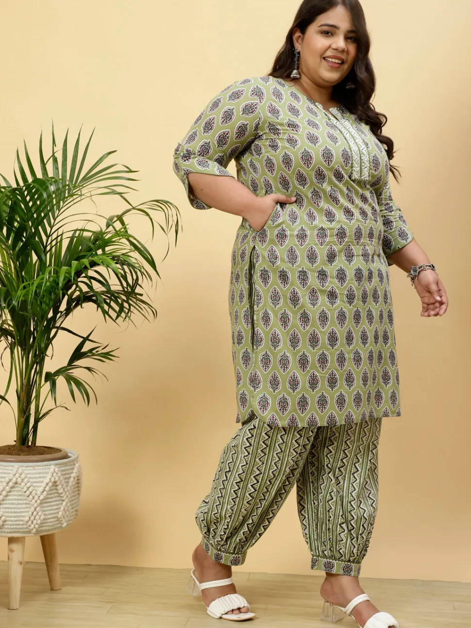 plus_size_green_ethnic_printed_kurta_with_printed_afghani_salwar_4.webp Jaipur Kurti Plus Size Ethnic Printed Kurta With Printed Afghani Salwar