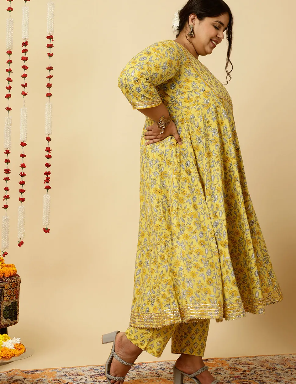 Jaipur Kurti Plus Size Ethnic Print Anarkali Kurta With Pants And Dupatta