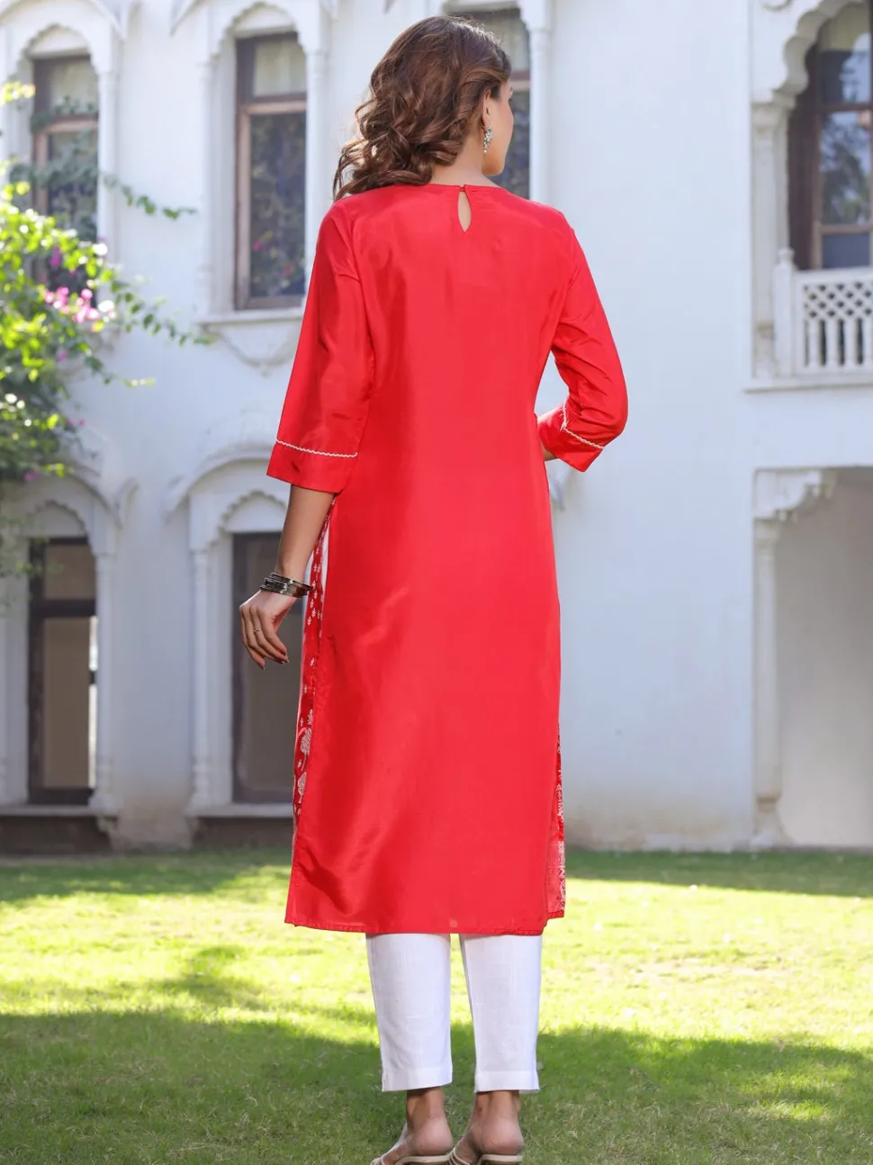 red_ethnic_motifs_straight_silk_blend_kurta_with_pants_2.webp Jaipur Kurti Red Ethnic Motifs Straight Silk Blend Kurta With Pants