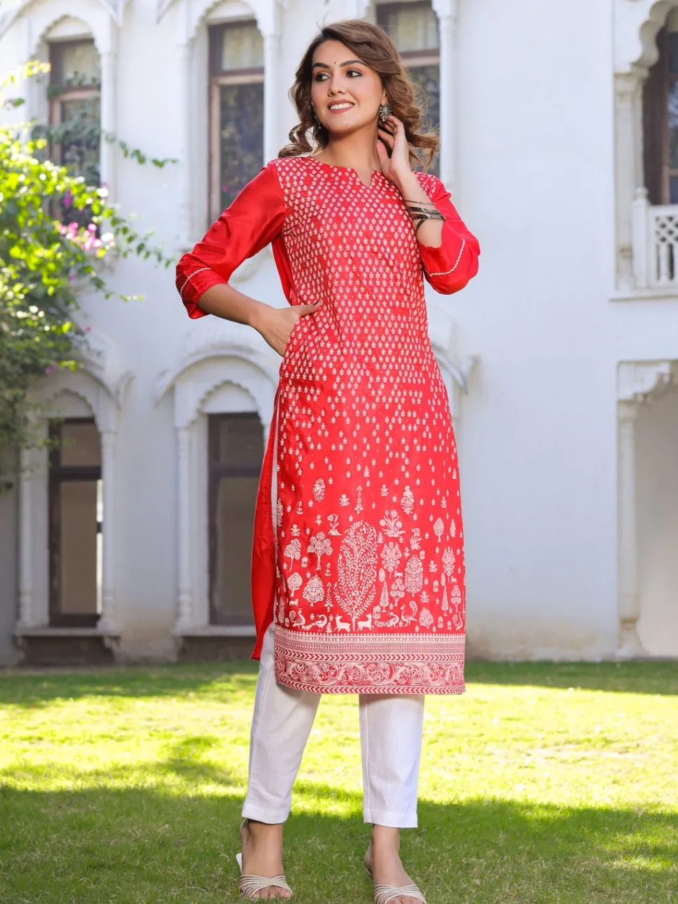 red_ethnic_motifs_straight_silk_blend_kurta_with_pants_4.webp Jaipur Kurti Red Ethnic Motifs Straight Silk Blend Kurta With Pants