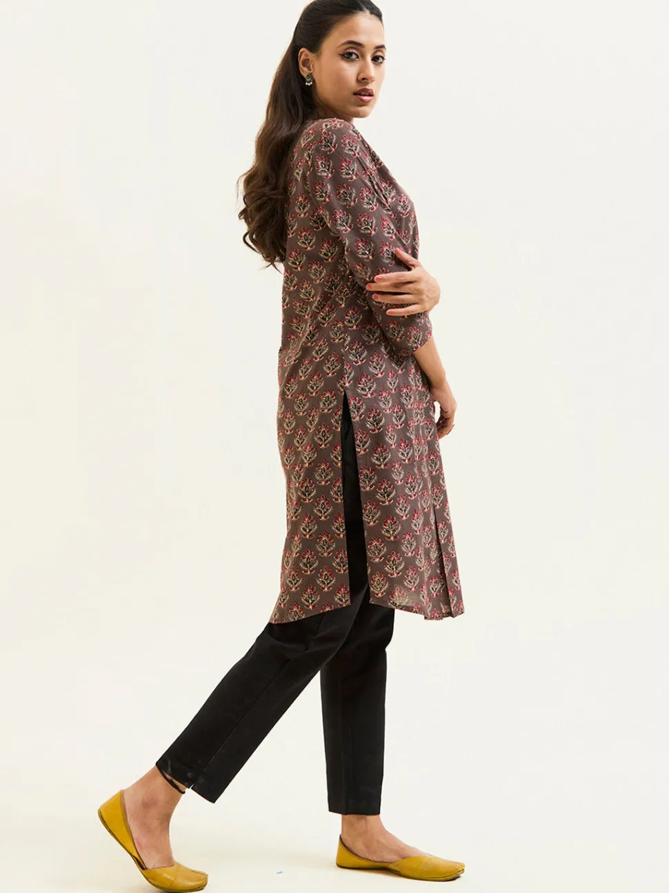 sand_grey_ethnic_printed_short_kurta_2.webp Jaipur Kurti Sand Grey Ethnic Printed Short Kurta