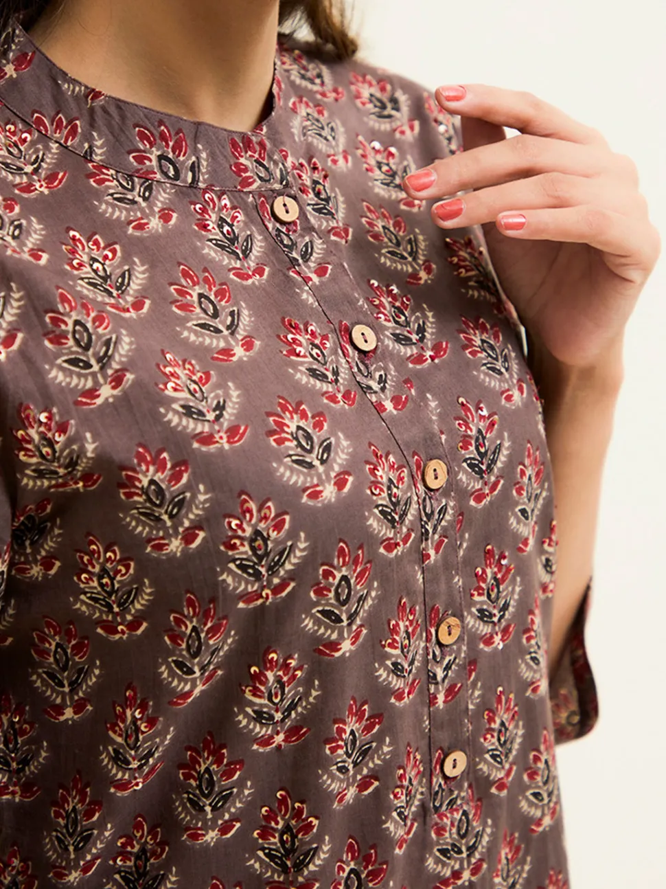 sand_grey_ethnic_printed_short_kurta_4.webp Jaipur Kurti Sand Grey Ethnic Printed Short Kurta