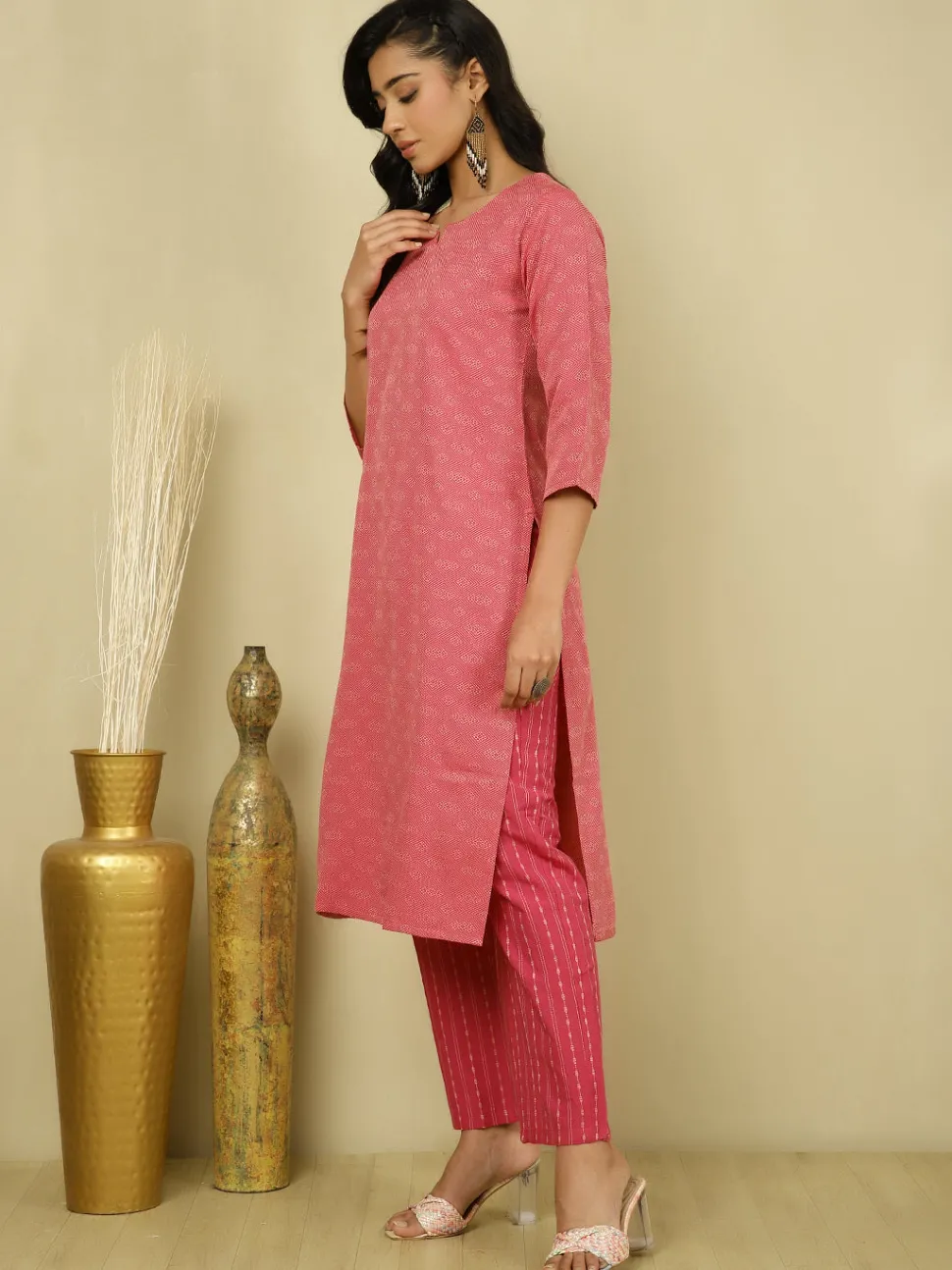 Jaipur Kurti Self Design Suit Set