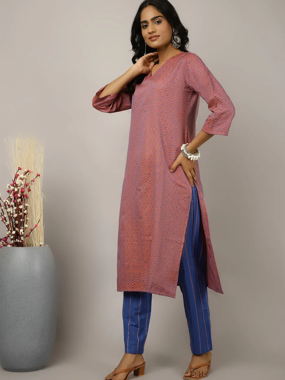Jaipur Kurti Self Design Suit Set