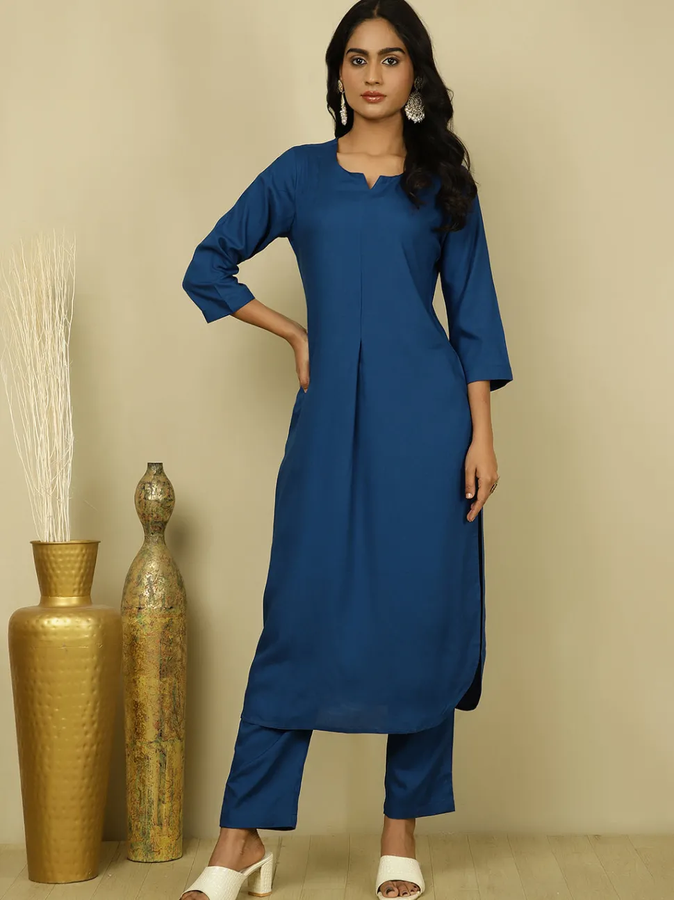 Jaipur Kurti Teal Blue Pleated Straight Kurta With Pants