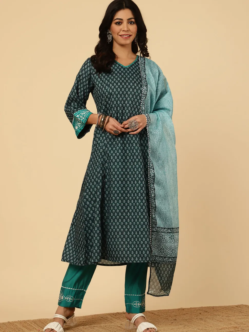 Jaipur Kurti EMBROIDERED PAKISTANI KURTA WITH PANTS AND DUPATTA