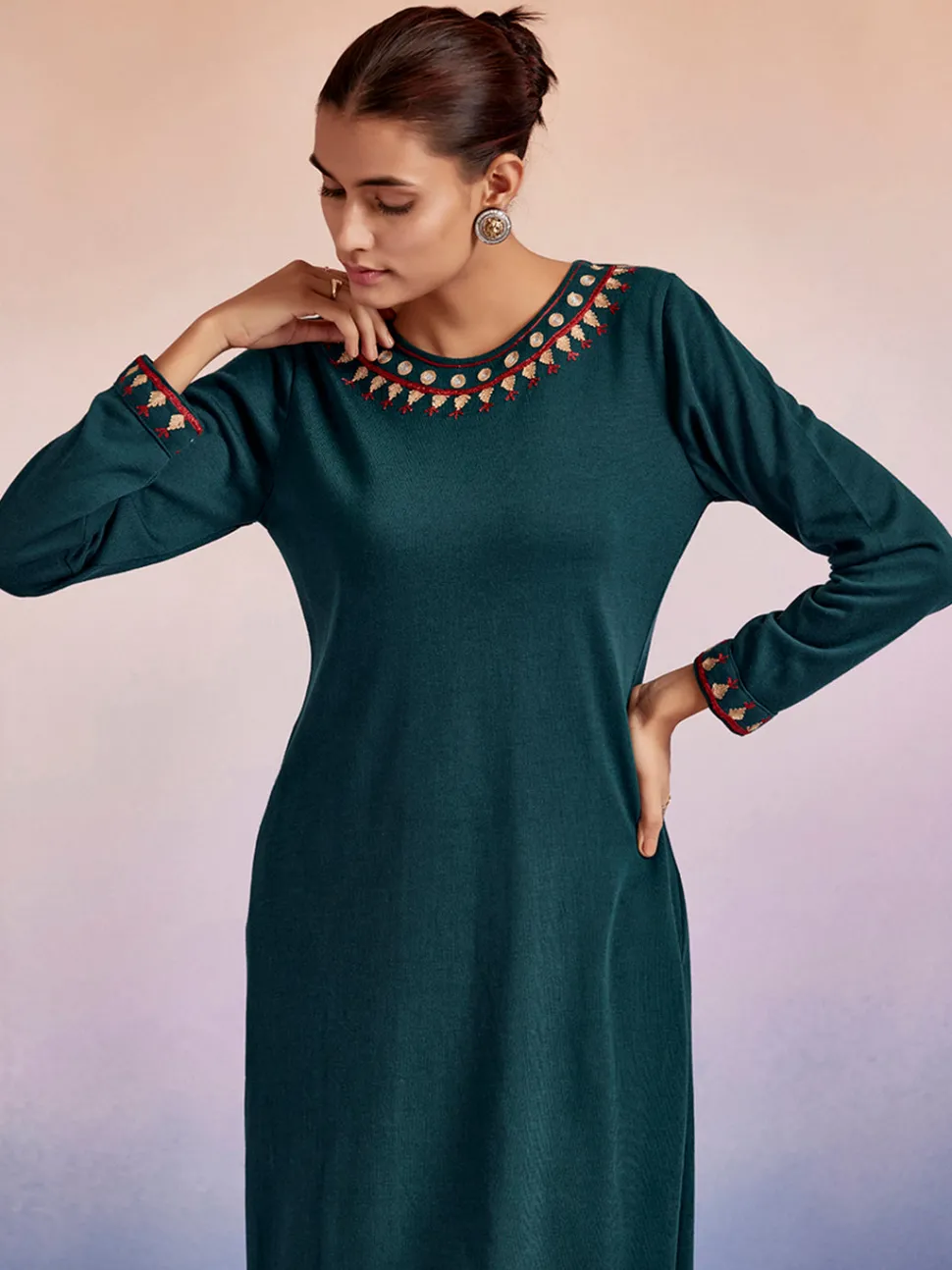 teal_embroidered_straight_woolen_kurta_3.webp Jaipur Kurti Embroidered Straight Woolen Kurta