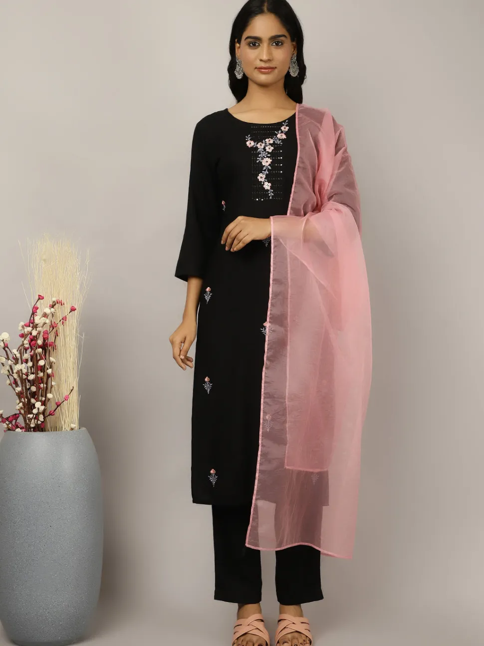 Jaipur Kurti Thread & Sequins Work Suit Set