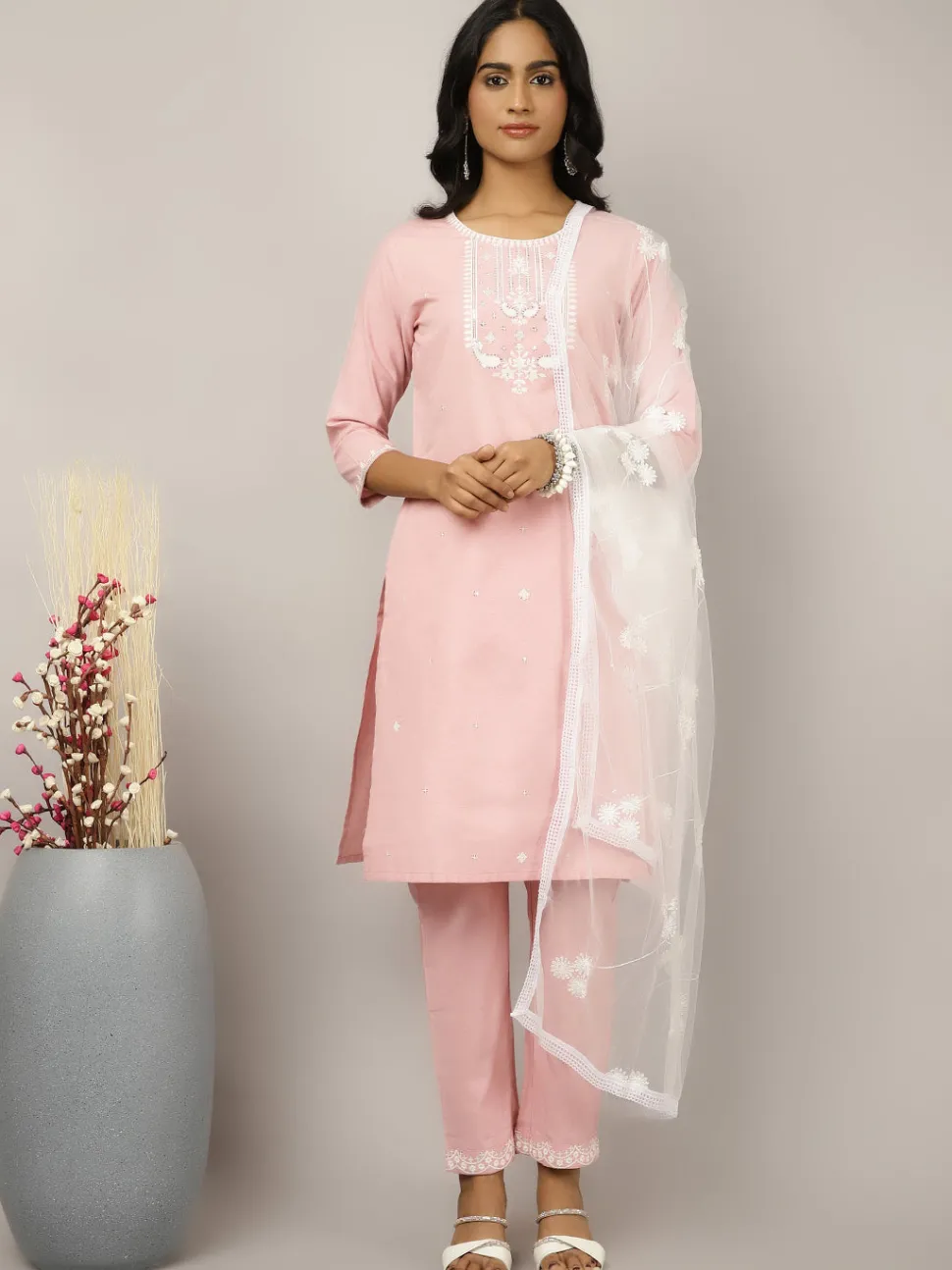 Jaipur Kurti Thread And Sequin Embroidered Cotton Suit Set