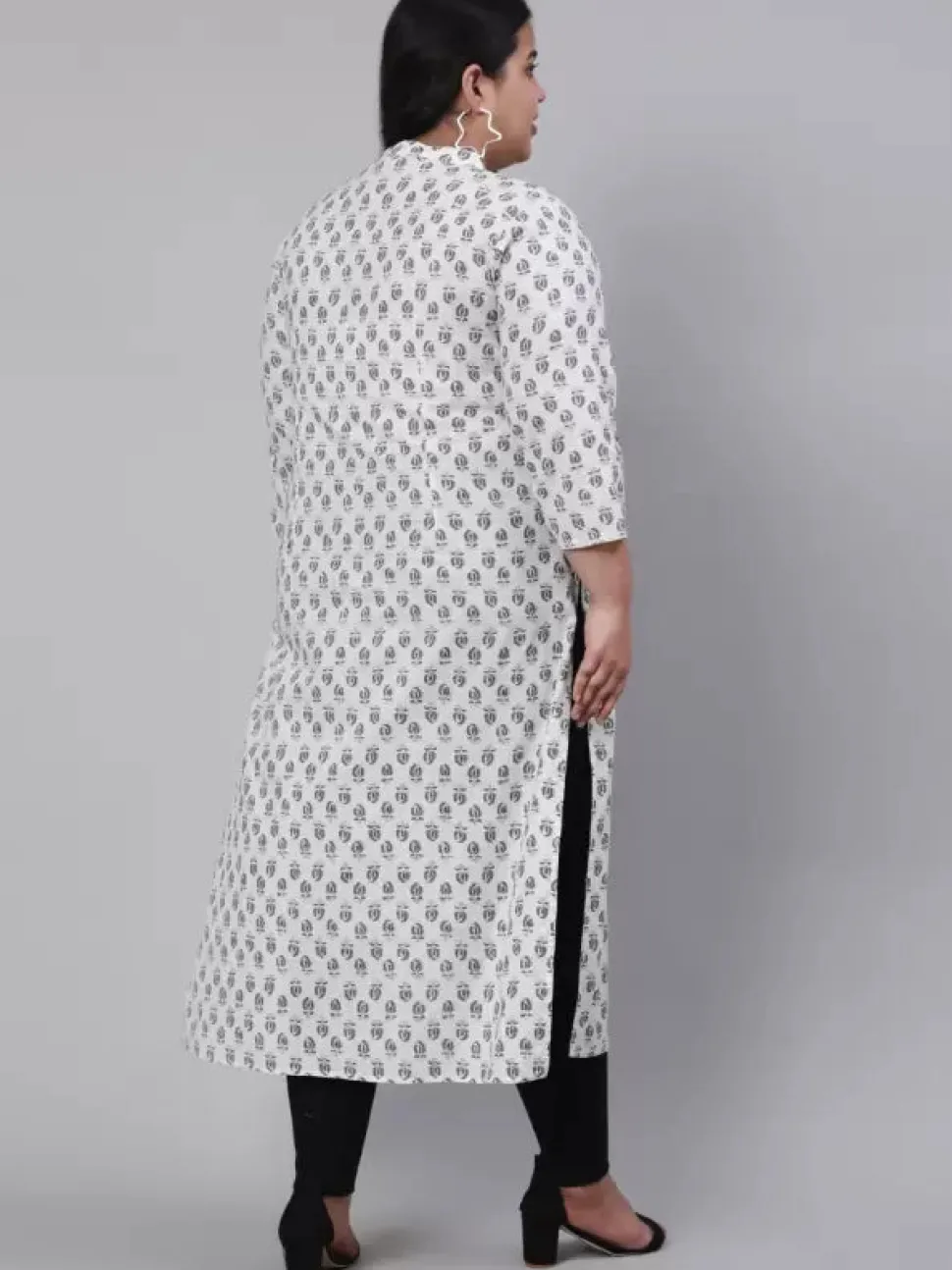 Jaipur Kurti White & Plus Size Straight Fit Cotton Embroidered Kurta