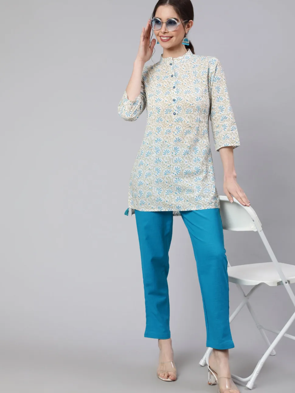 Jaipur Kurti White Printed Cotton Straight Short Kurta With Turquoise Pants