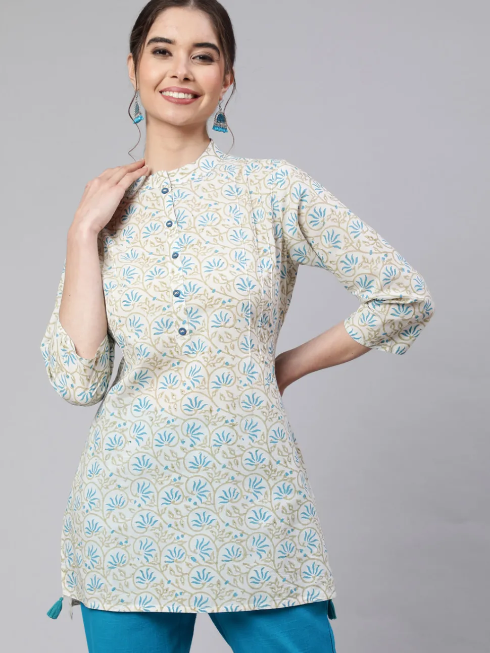 white_printed_cotton_straight_short_kurta_with_turquoise_pants_4.webp Jaipur Kurti White Printed Cotton Straight Short Kurta With Turquoise Pants