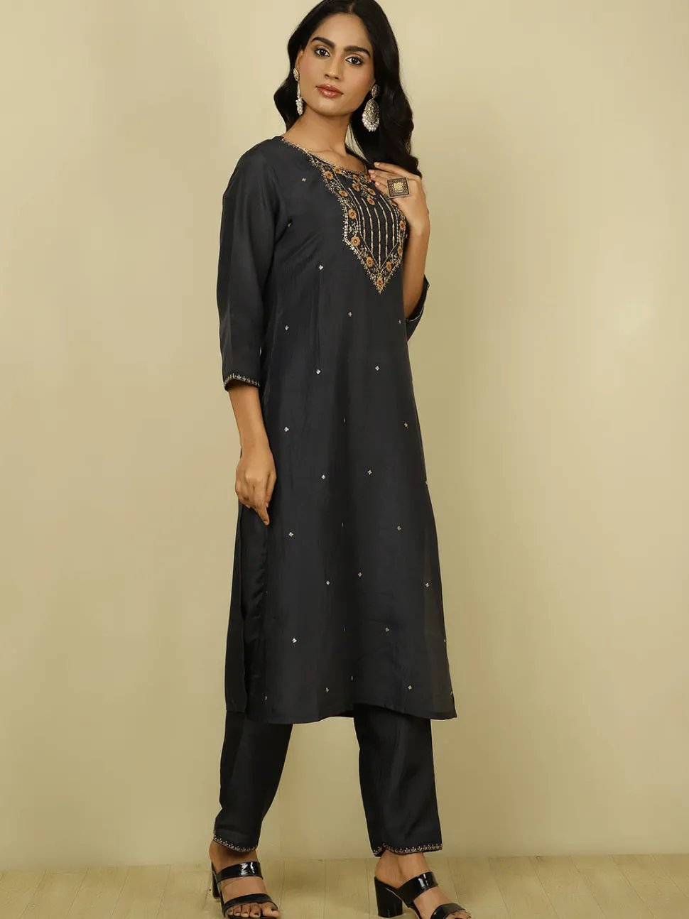 Jaipur Kurti Zari And Sequin Work Festive Suit Set