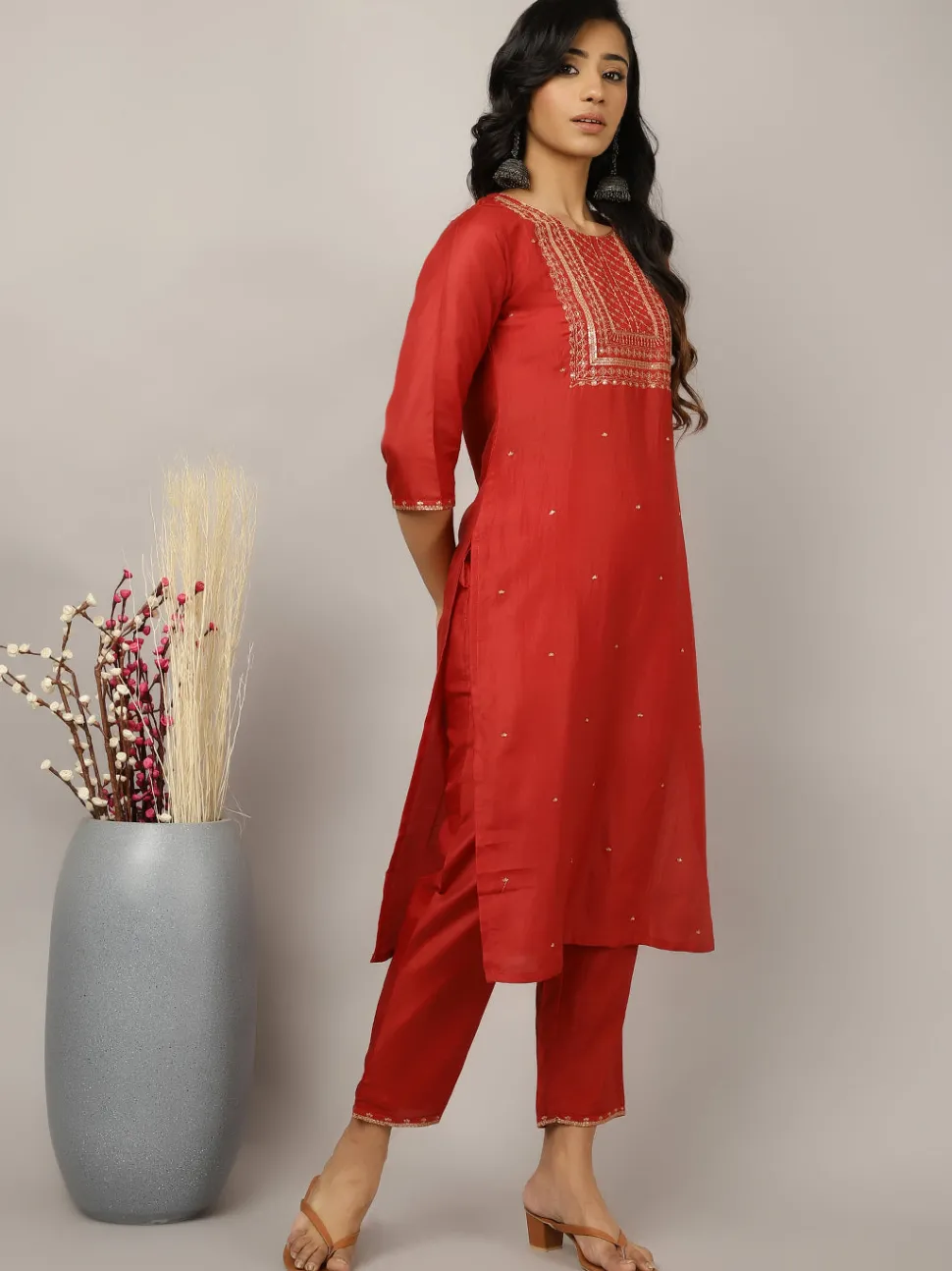 zari_and_sequin_work_red_suit_set_2.webp Jaipur Kurti Zari And Sequin Work Suit Set